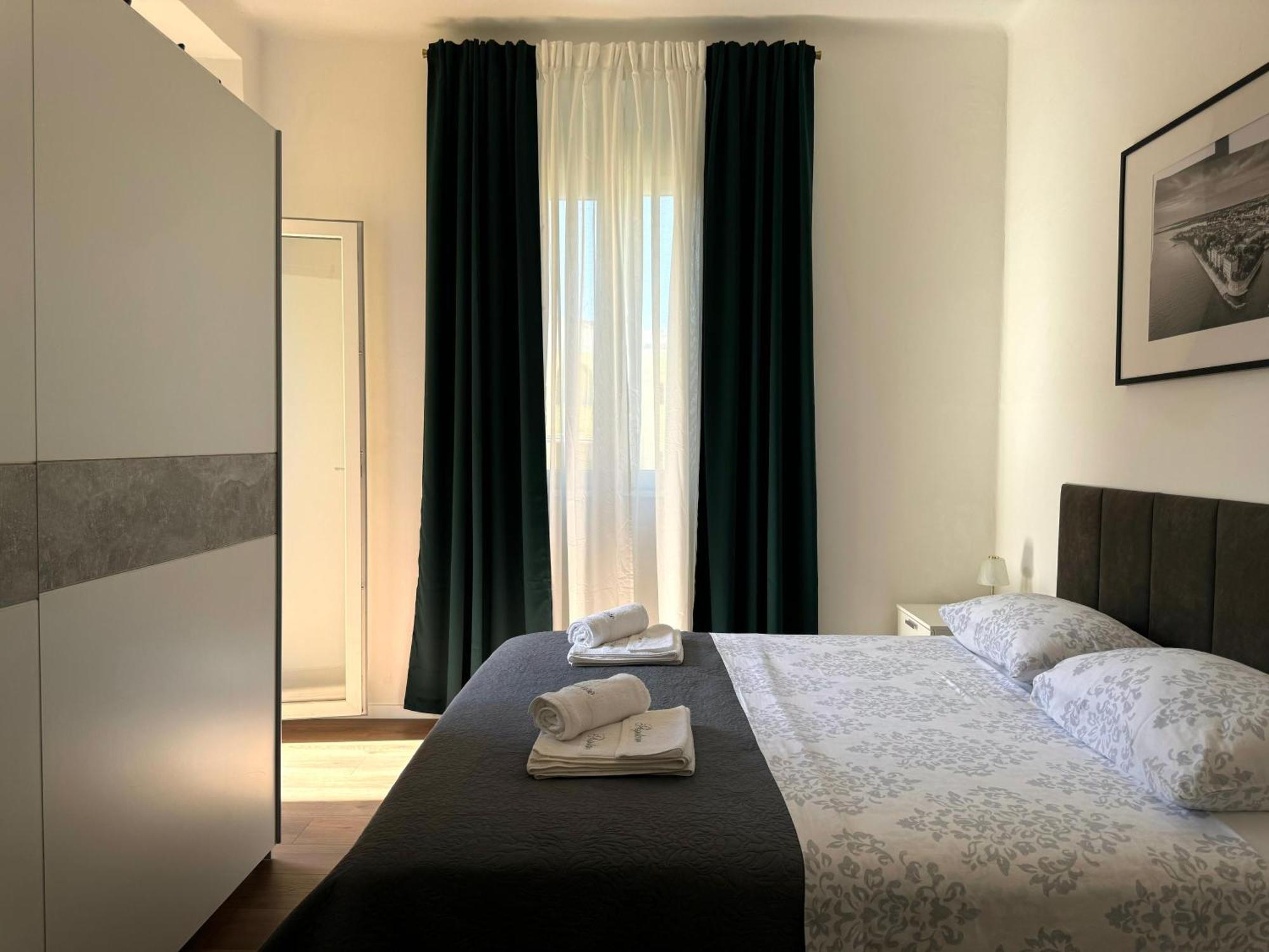 Populare Apartment *